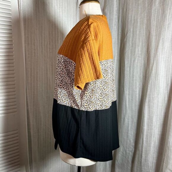 Above and Beyond | Women’s | Blouse | XL | Abstract Colorblock Leopard Boho Chic - Picture 3 of 6